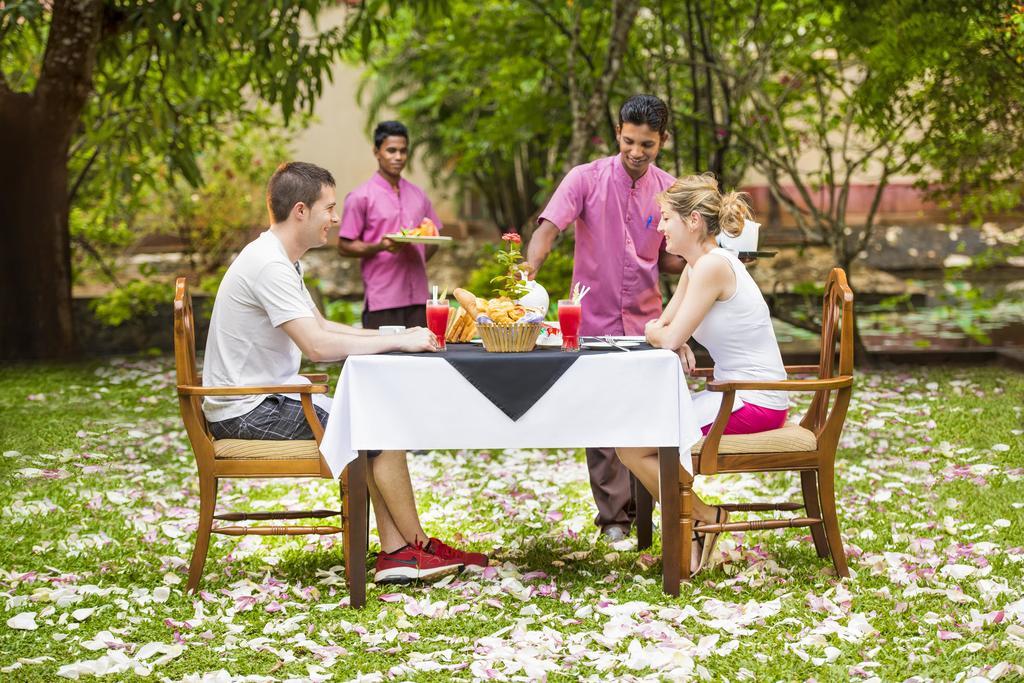 Hotel Mandara Rosen Yala, Kataragama Zewnętrze zdjęcie